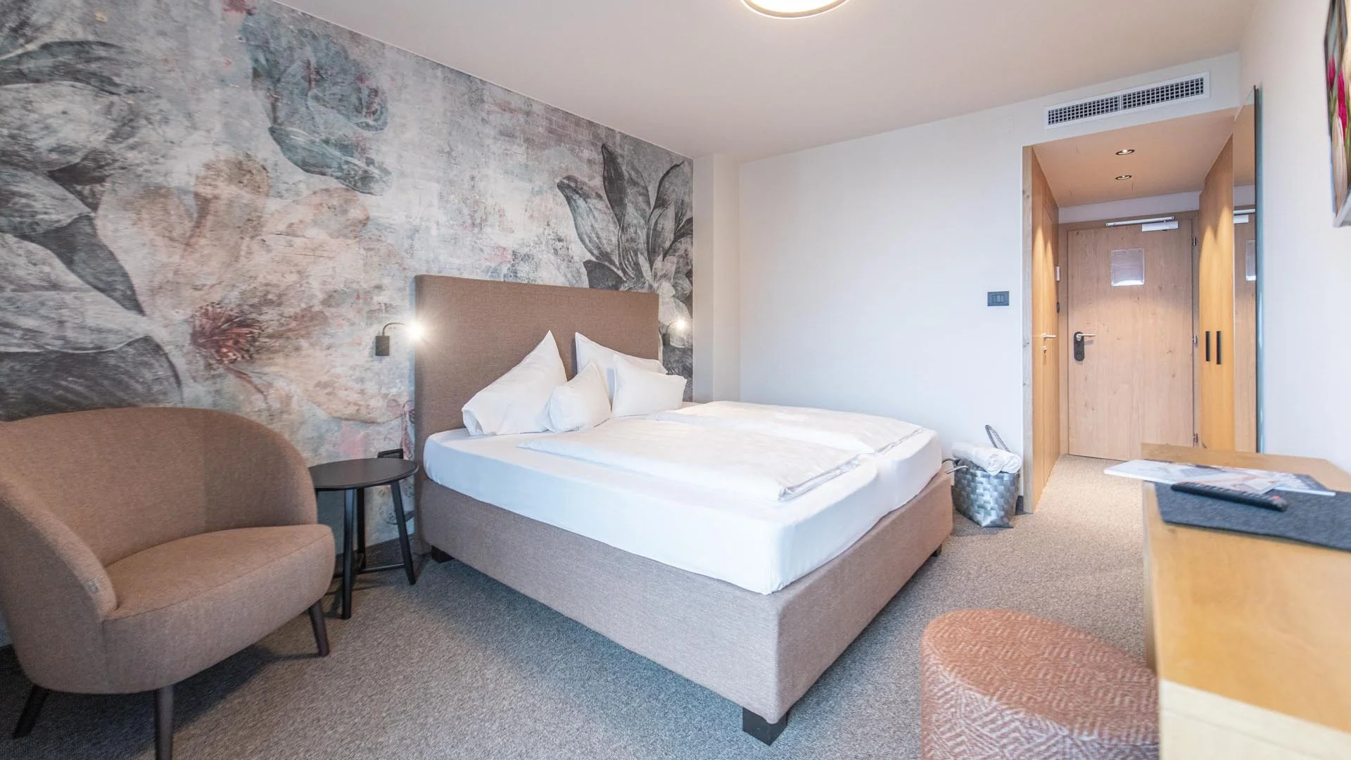 Walters Garden Hotel, 3